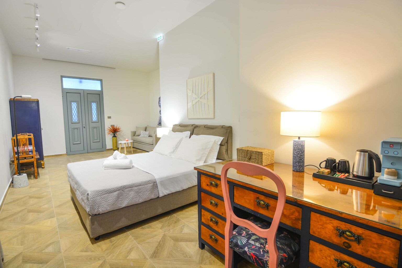 Room 2 10