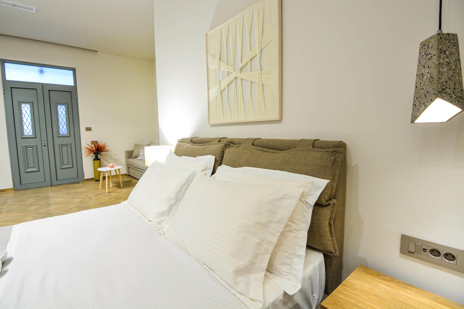 Room 2 8