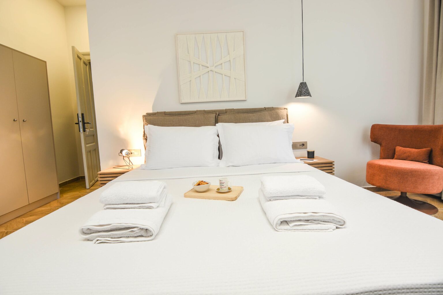 Room 4 6