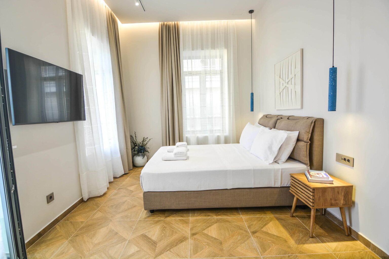 Room 6 1
